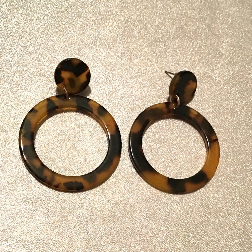 Tortoise Shell Earrings 💕